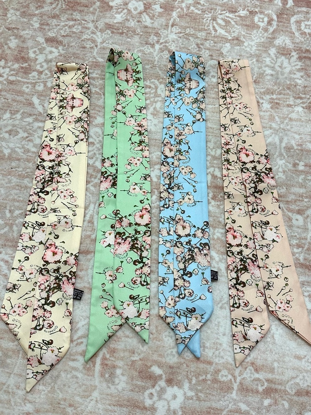 NEW 🌸 Satin Floral Twilly Scarf Tie - Picture 4 of 8